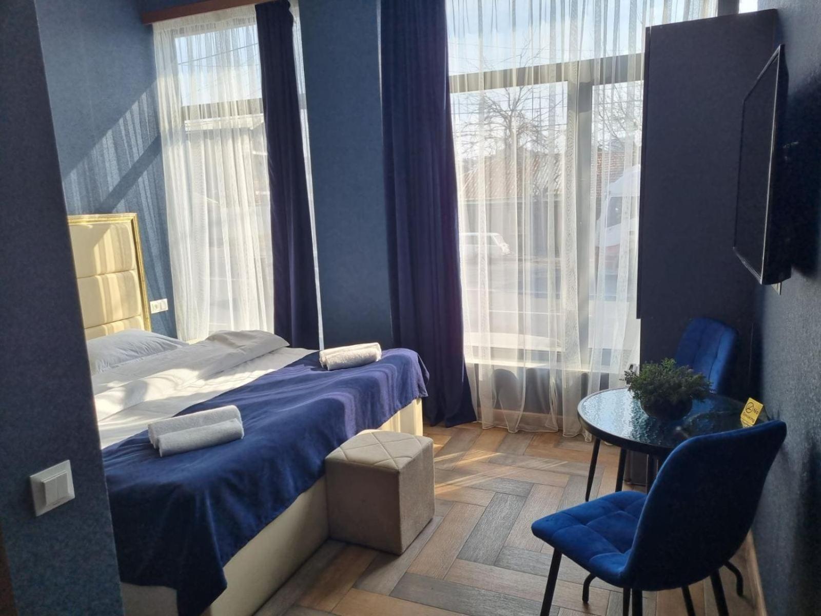 Days Hotel Jerevan Buitenkant foto